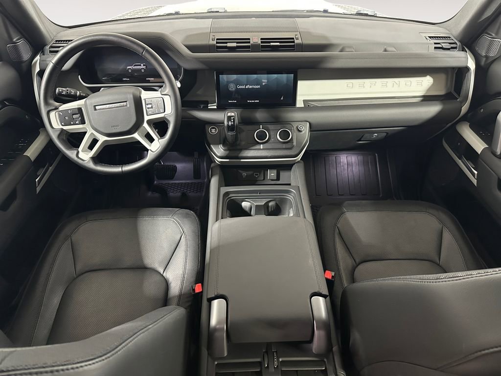Used 2024 Land Rover Defender 110 X-Dynamic SE image 10