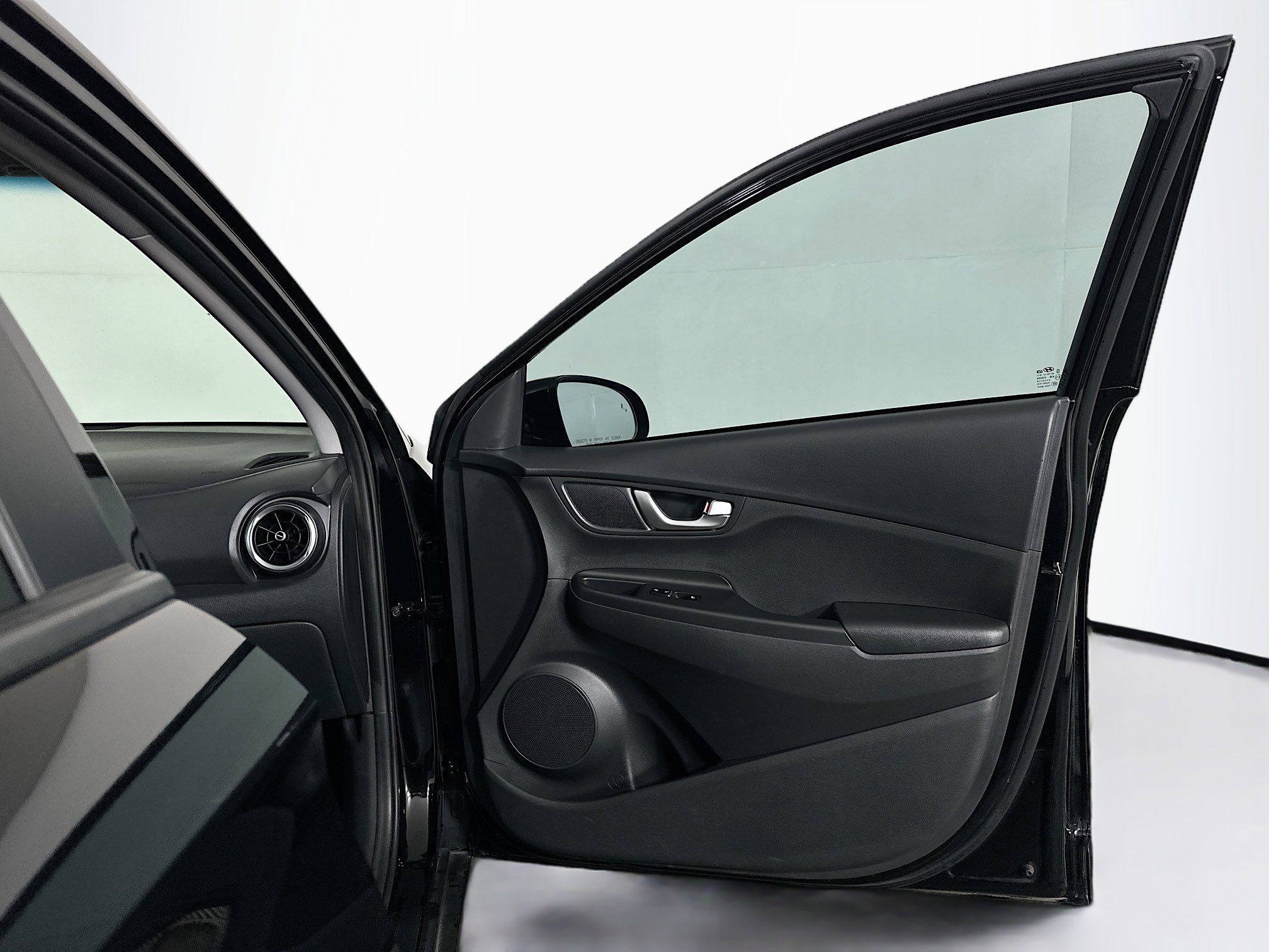 Used 2023 Hyundai Kona SEL w/ Convenience Package image 31