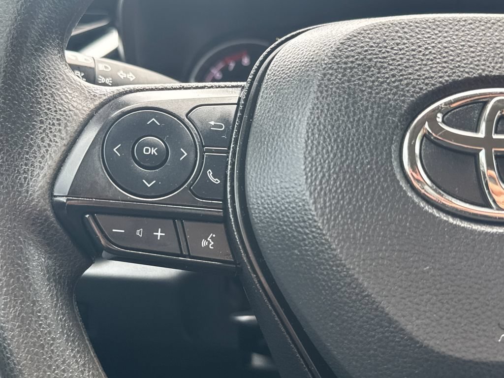 Used 2024 Toyota RAV4 LE AWD/4WD image 19