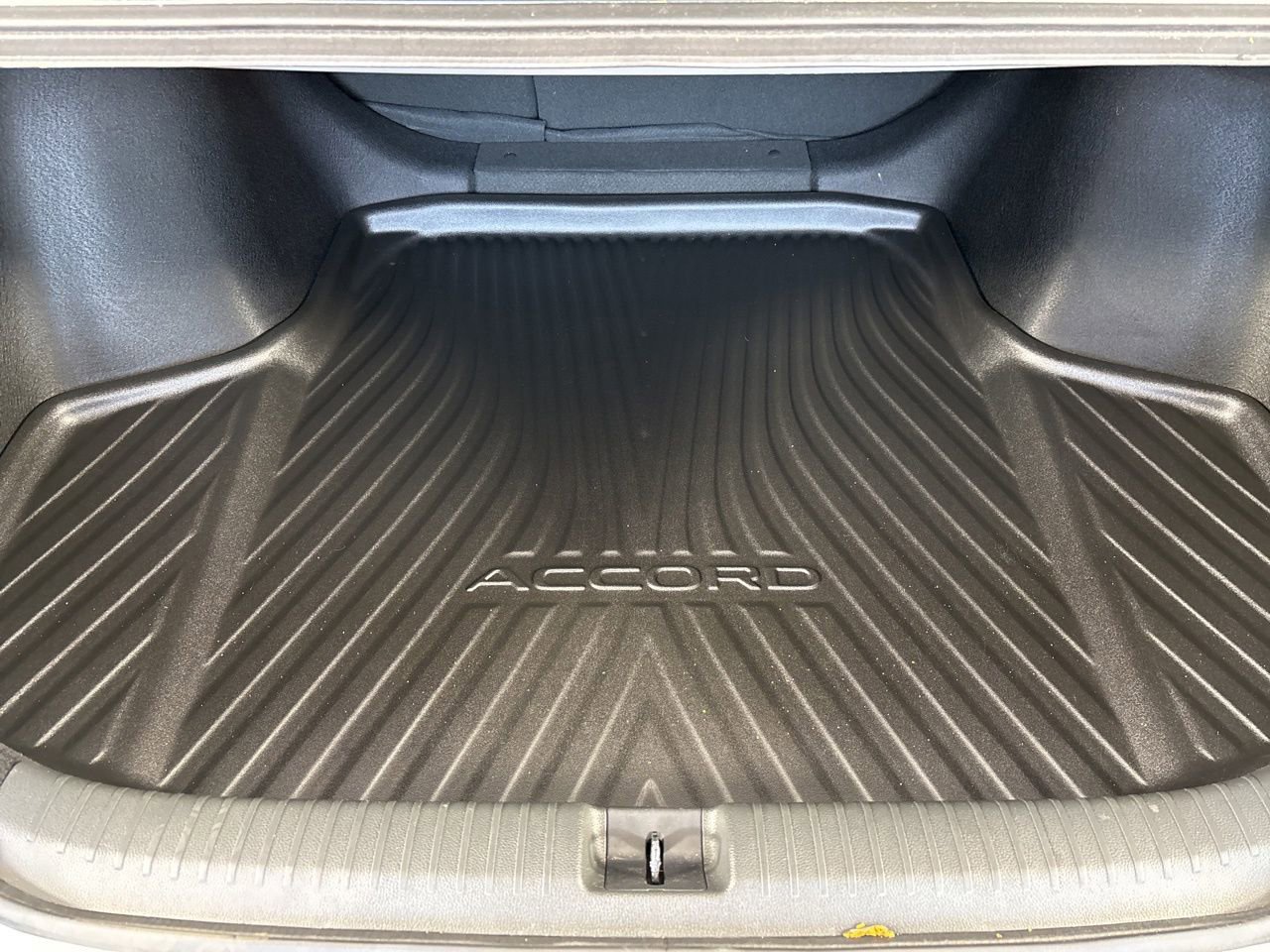 Used 2025 Honda Accord Sport image 22