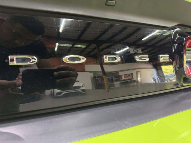 Used 2015 Dodge Challenger SRT Hellcat image 12