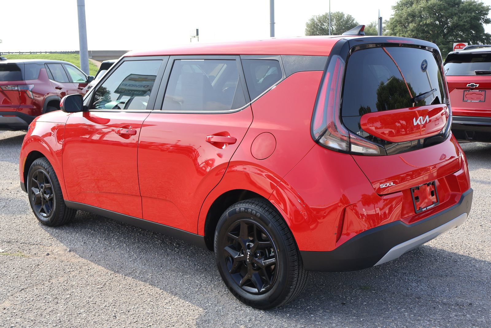 Used 2024 Kia Soul S FWD image 8