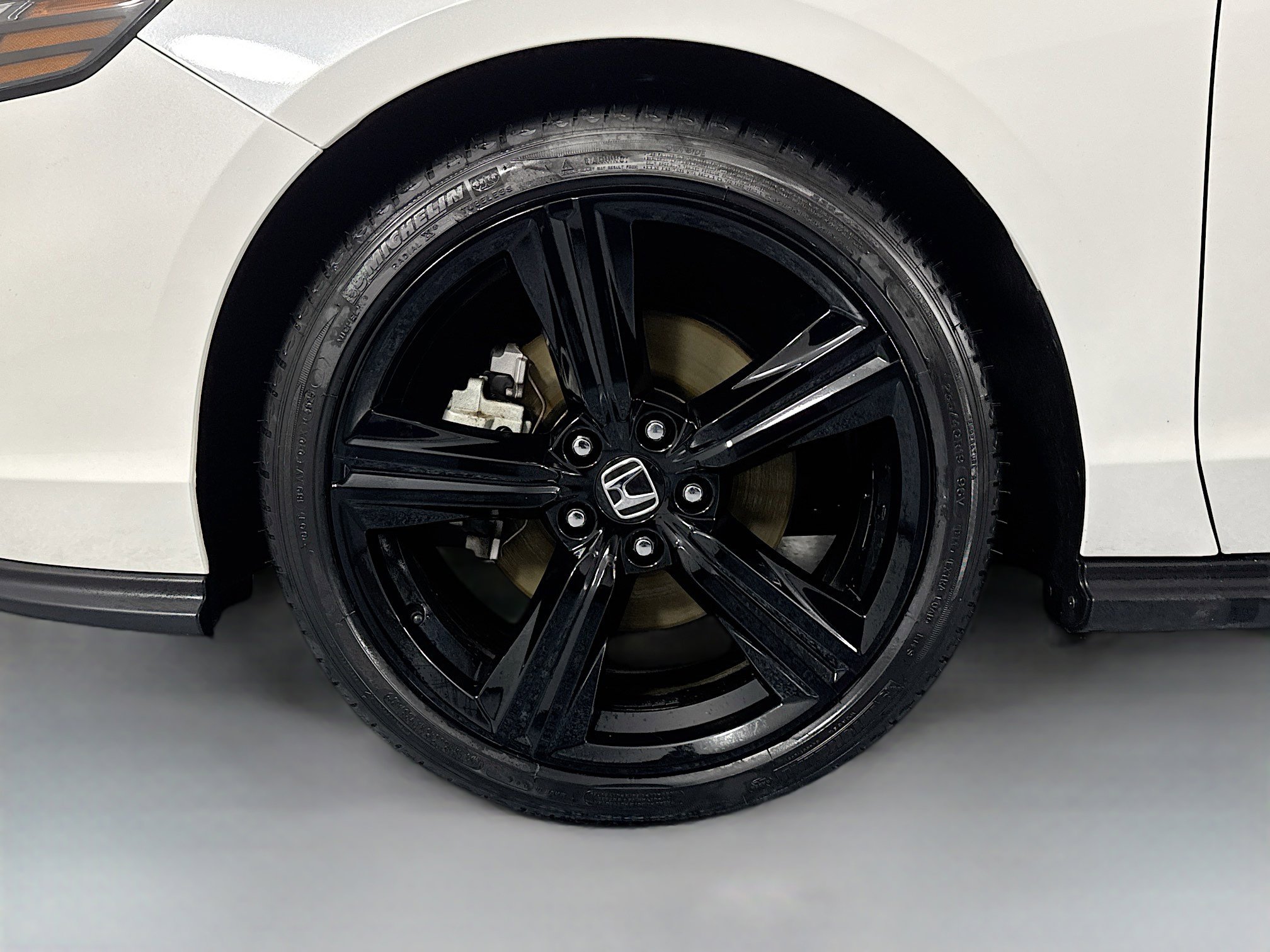 Certified 2023 Honda Accord Sport image 29