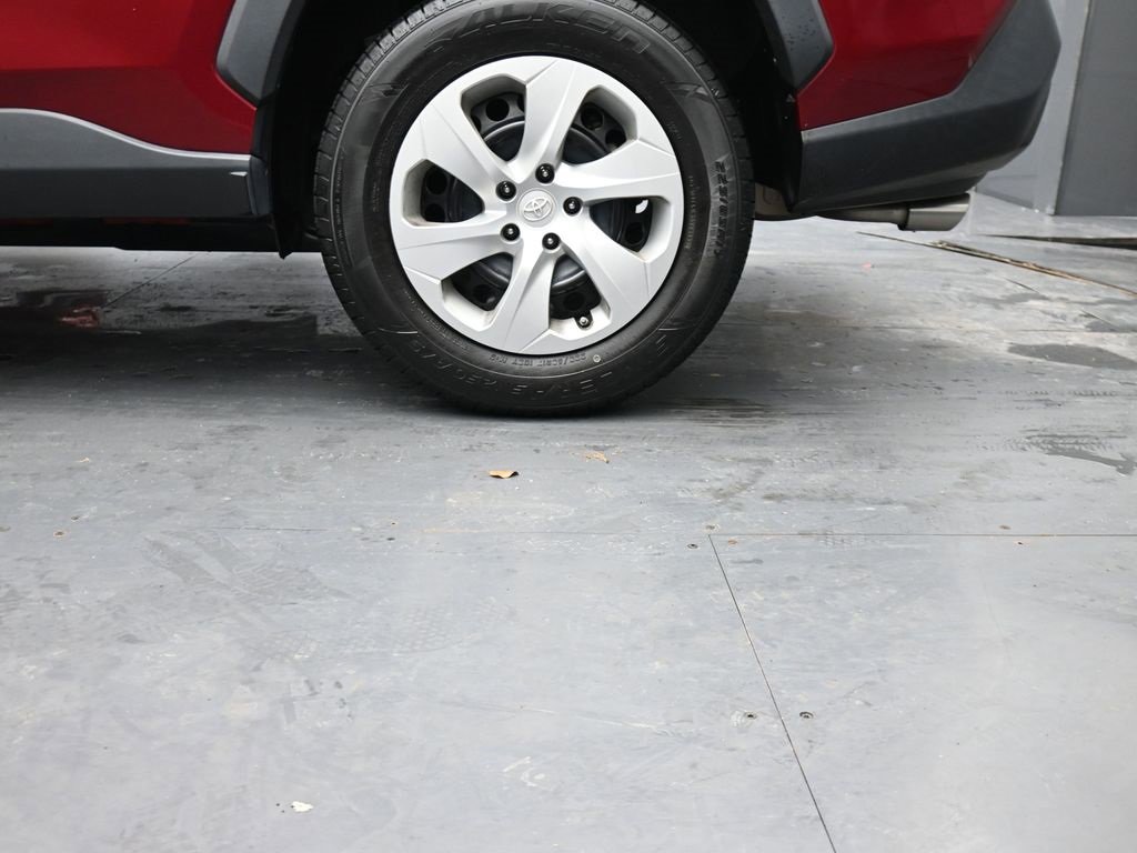 Used 2019 Toyota RAV4 LE w/ Carpet Mat Package image 14