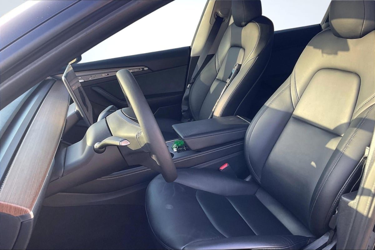 Used 2022 Tesla Model 3 Long Range AWD/4WD image 24