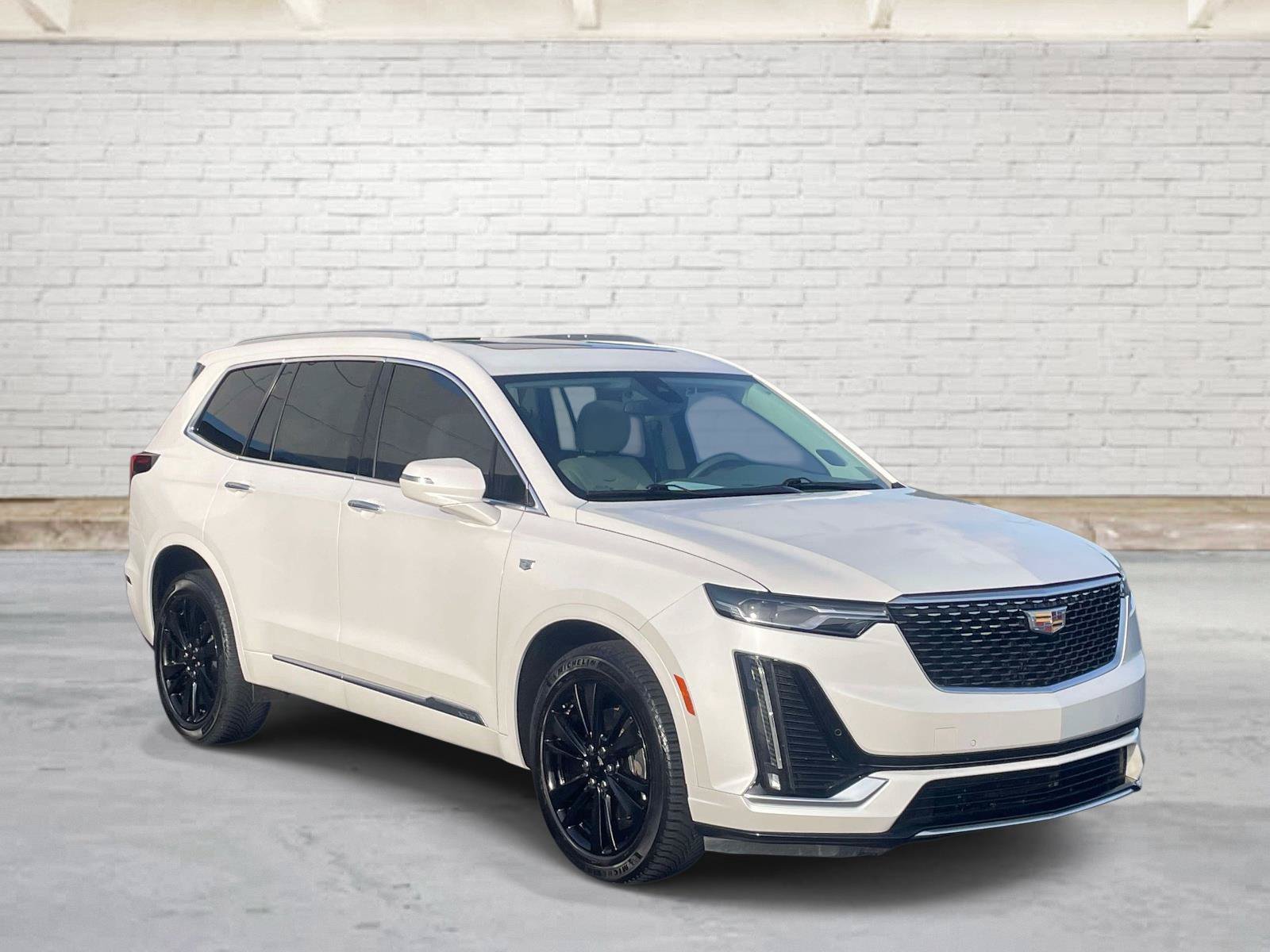 Used 2020 Cadillac XT6 Premium Luxury AWD/4WD image 1