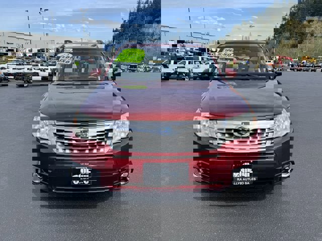 Used 2012 Subaru Forester 2.5X Premium w/ All-Weather Pkg image 2