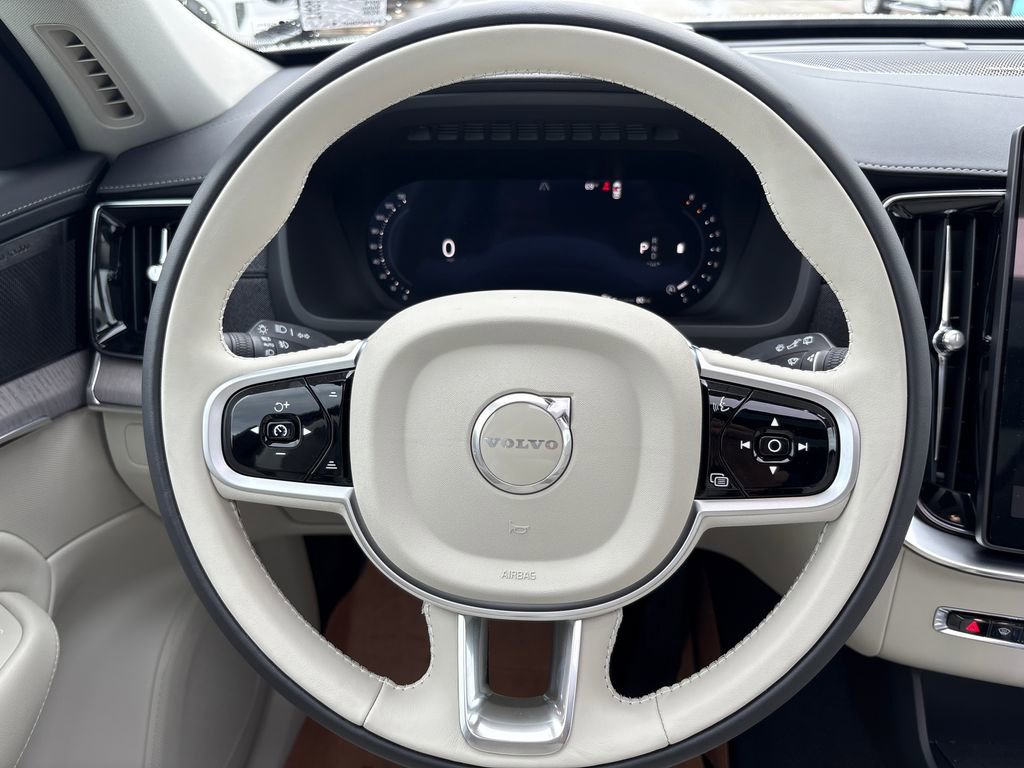New 2026 Volvo XC90 B5 Ultra image 12