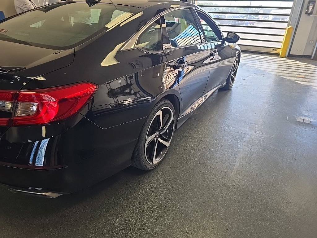 Used 2021 Honda Accord Sport Special Edition image 3