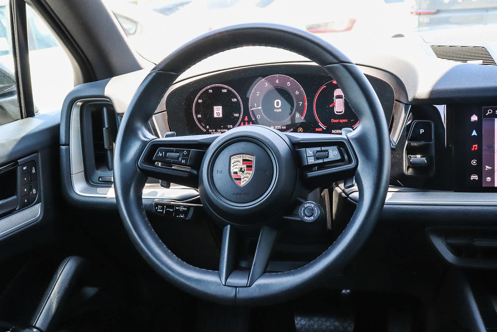 Used 2024 Porsche Cayenne AWD/4WD image 21