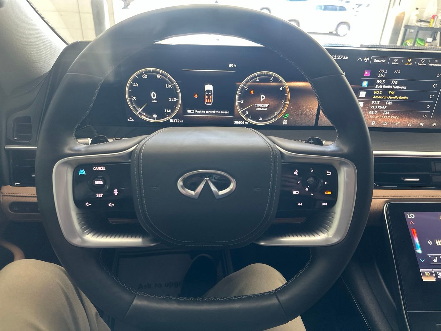 Used 2025 INFINITI QX80 Sensory AWD/4WD image 24