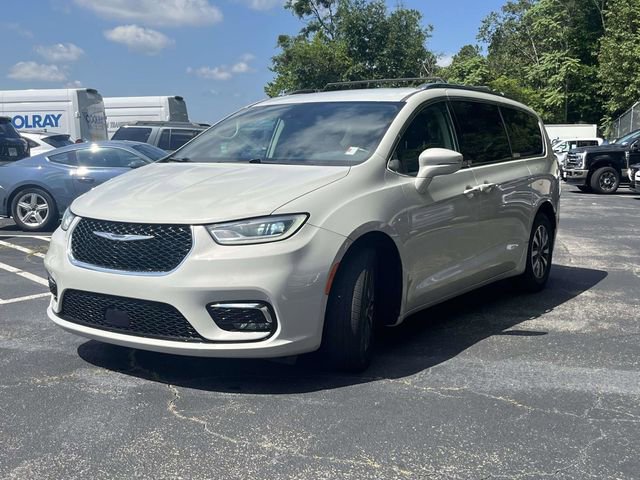 Used 2021 Chrysler Pacifica Touring-L FWD image 8