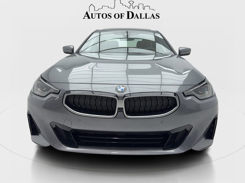 Used 2025 BMW 230i Coupe w/ Premium Package RWD image 4