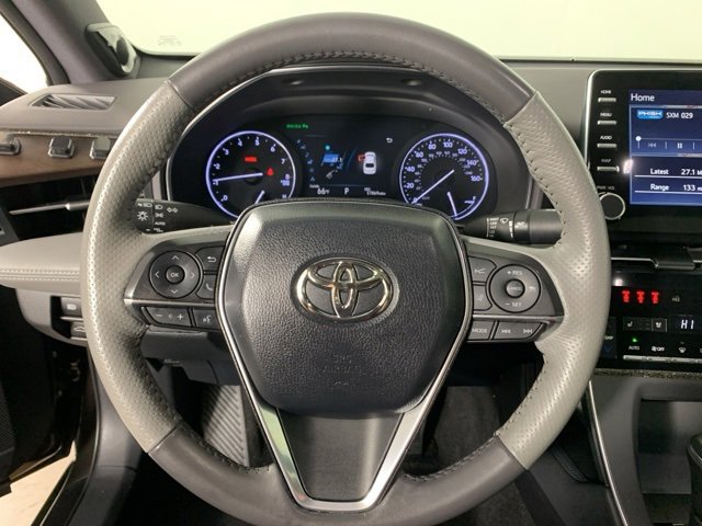 Used 2019 Toyota Avalon Limited image 21