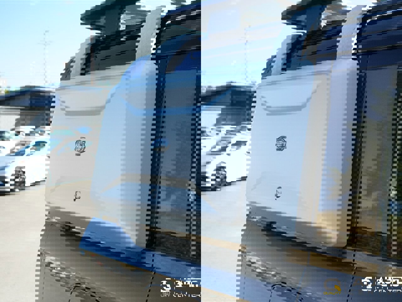 Used 2021 Land Rover Defender 110 X image 8