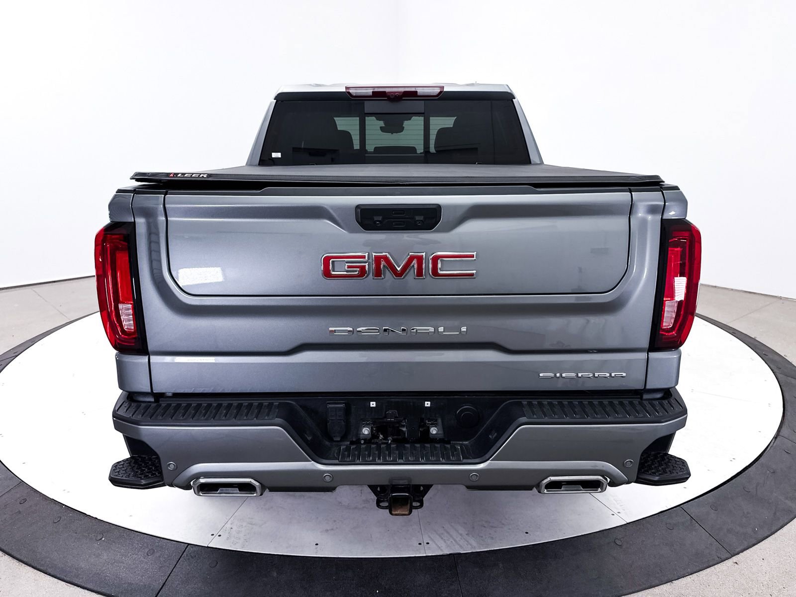 Used 2025 GMC Sierra 1500 Denali image 18