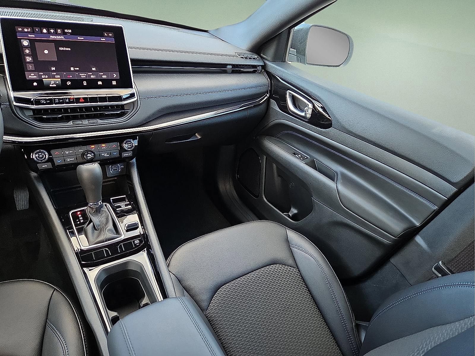 New 2026 Jeep Compass Latitude w/ Quick Order Package 29K image 12