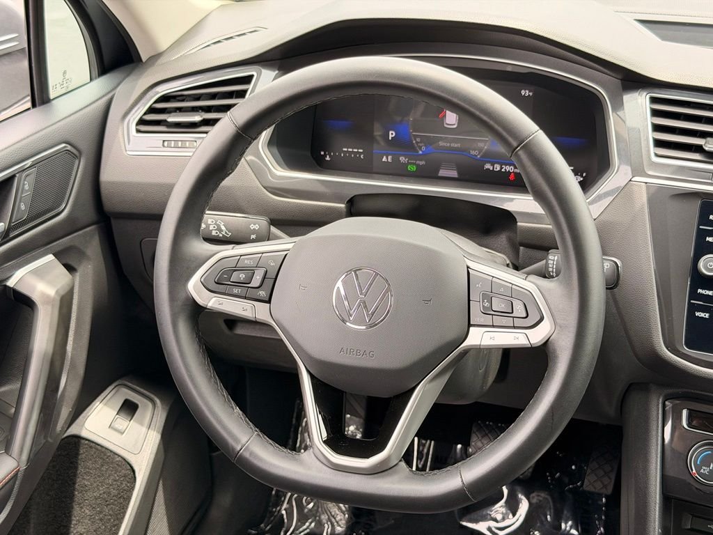 Used 2024 Volkswagen Tiguan Wolfsburg Edition AWD/4WD image 20
