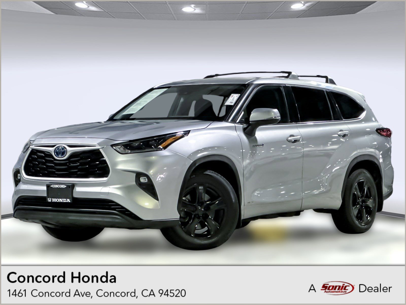 Used 2021 Toyota Highlander LE