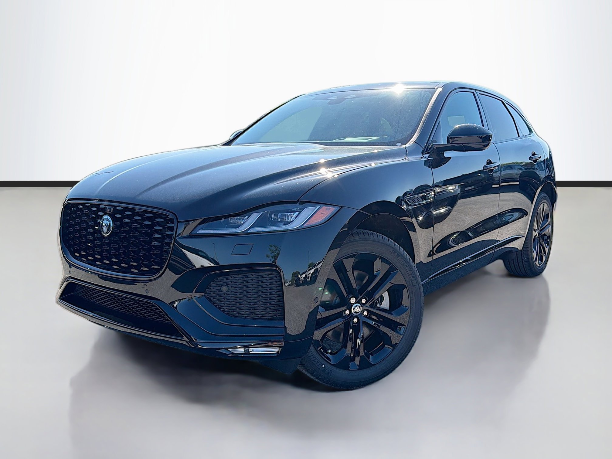 New 2026 Jaguar F-PACE R-Dynamic S AWD/4WD image 1