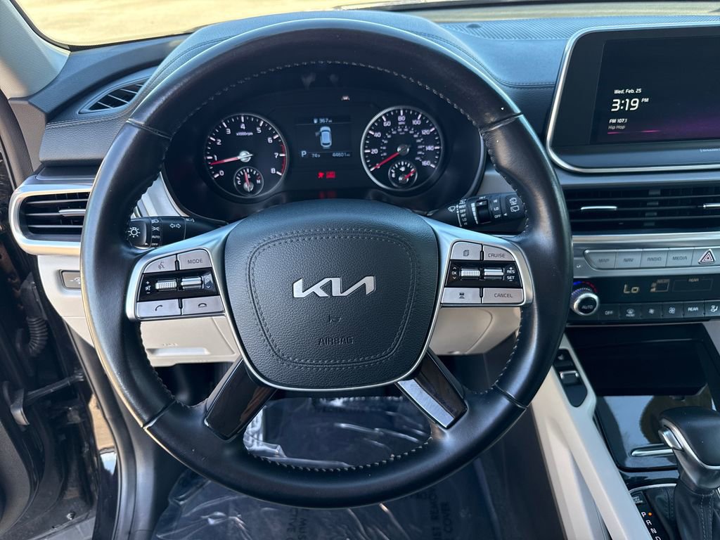 Used 2022 Kia Telluride S image 16