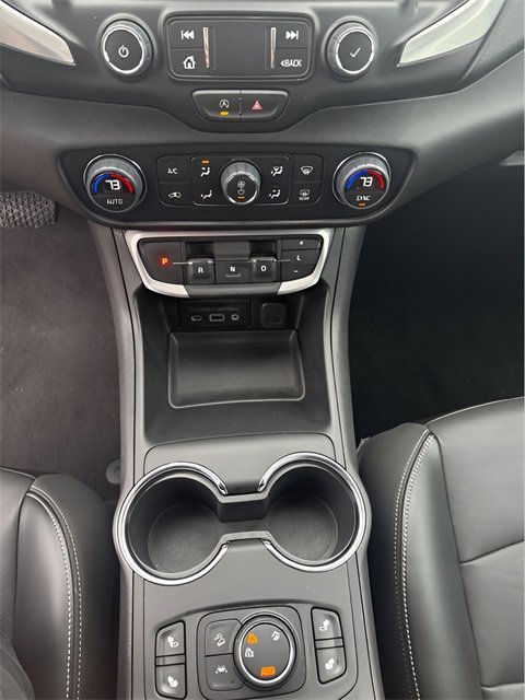 Used 2024 GMC Terrain SLT image 19