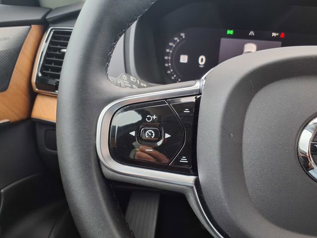Used 2023 Volvo XC90 B6 Plus w/ Protection Package Premier AWD/4WD image 18
