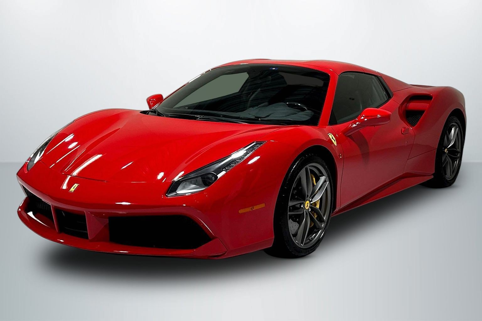 Used 2018 Ferrari 488 Spider RWD image 3