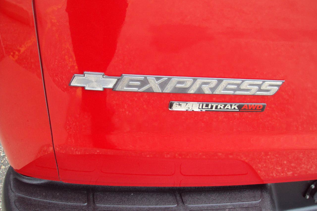 Used 2013 Chevrolet Express 1500 LT w/ LT Preferred Equipment Group AWD/4WD image 36