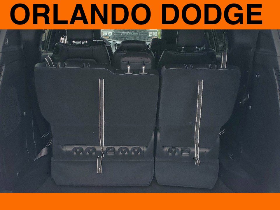 New 2024 Chrysler Pacifica Touring-L w/ Uconnect Theater Family Group image 10