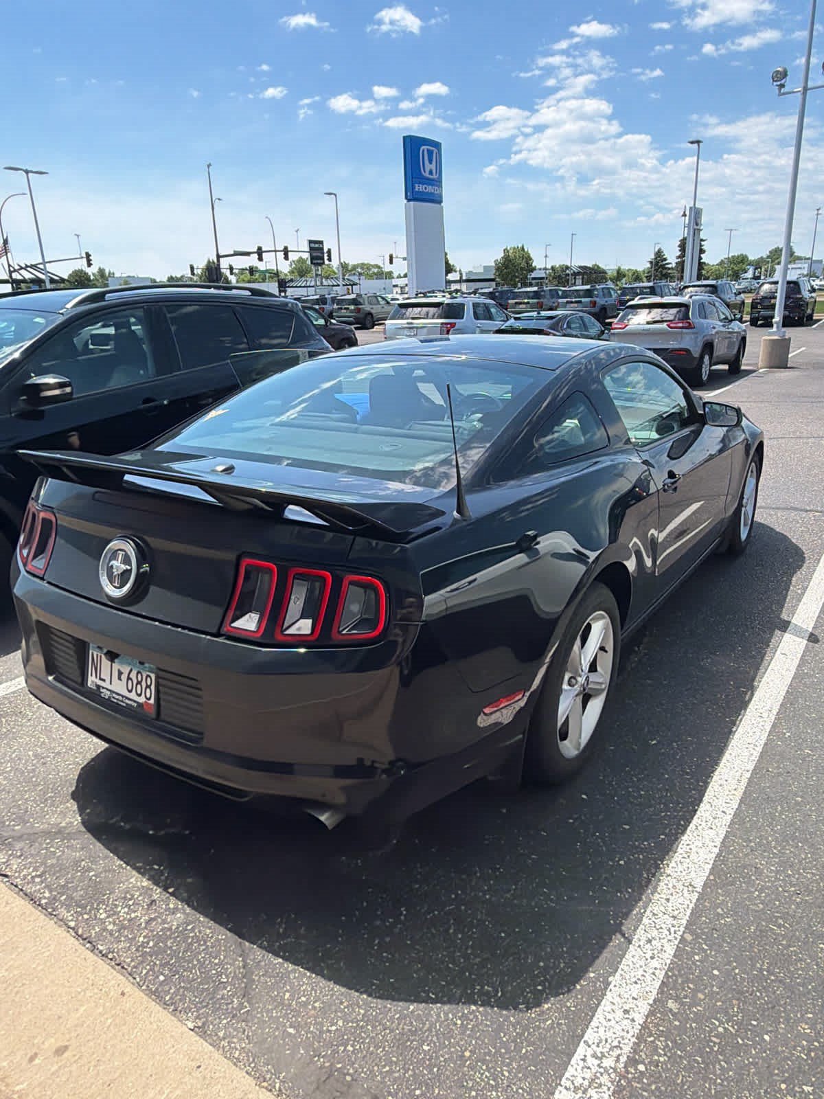 Used 2014 Ford Mustang Premium RWD image 5