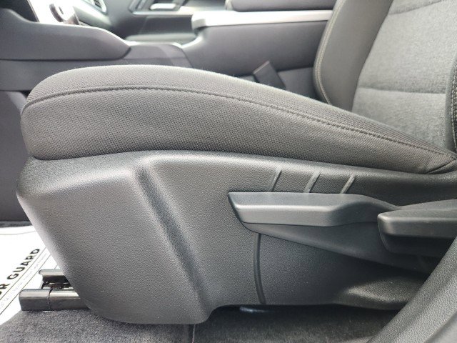 Used 2025 GMC Terrain Elevation image 32