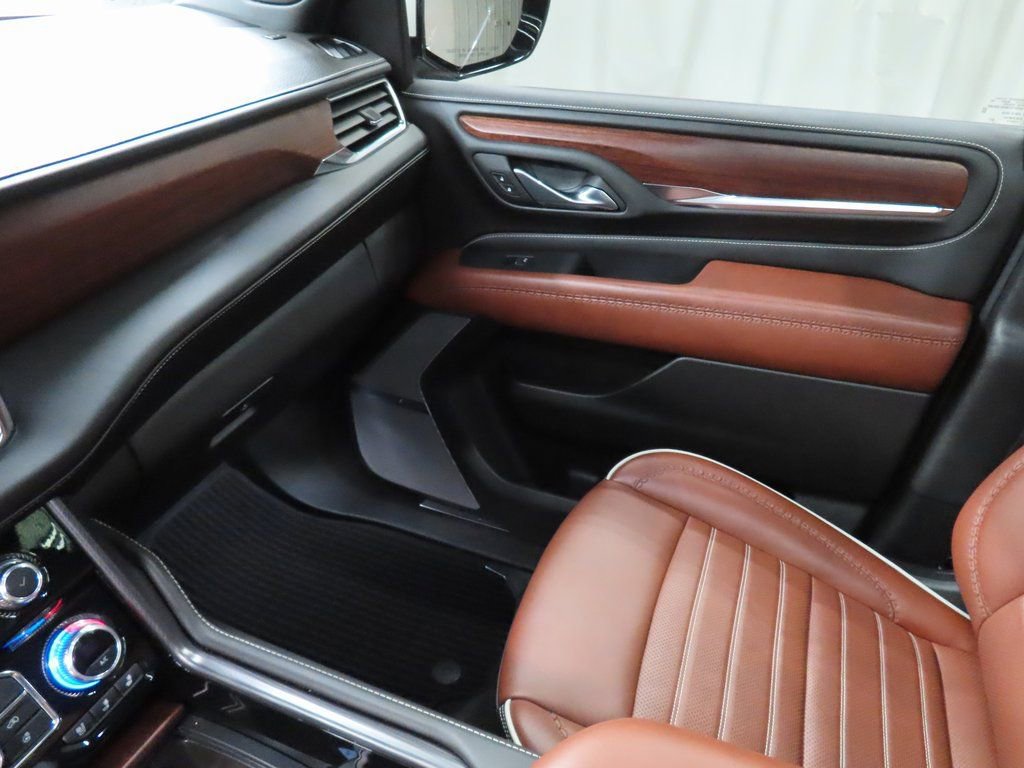 Used 2024 GMC Yukon XL Denali Ultimate image 31