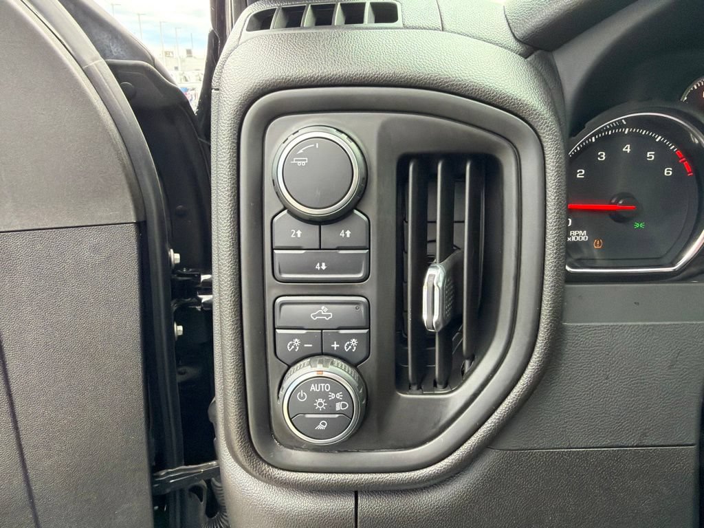 Used 2023 Chevrolet Silverado 2500 Custom w/ Custom Value Package AWD/4WD image 18