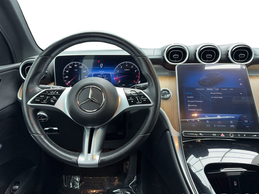 Used 2024 Mercedes-Benz GLC 300 image 21