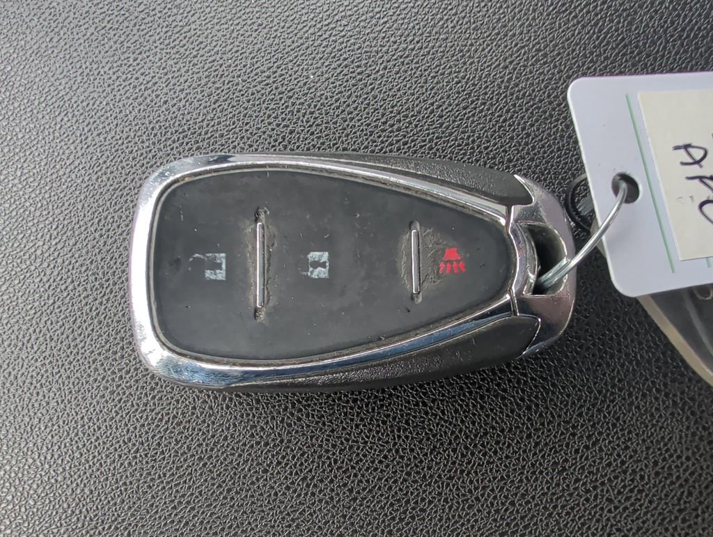 Used 2018 Chevrolet Equinox LS image 18