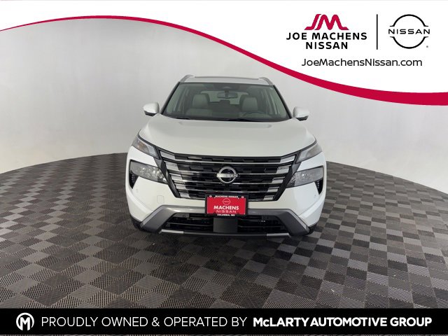 Used 2024 Nissan Rogue SL w/ SL Premium Package image 2