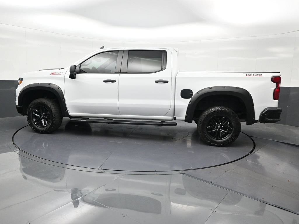 Used 2024 Chevrolet Silverado 1500 Custom Trail Boss AWD/4WD image 2