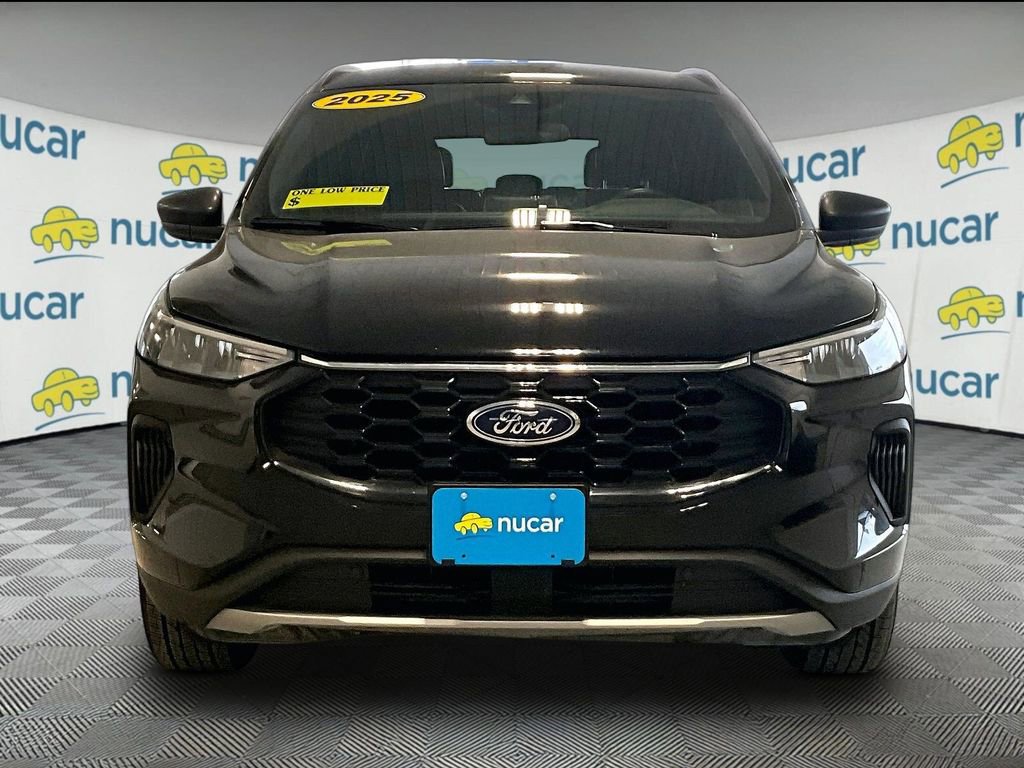 Used 2025 Ford Escape ST-Line AWD/4WD image 2