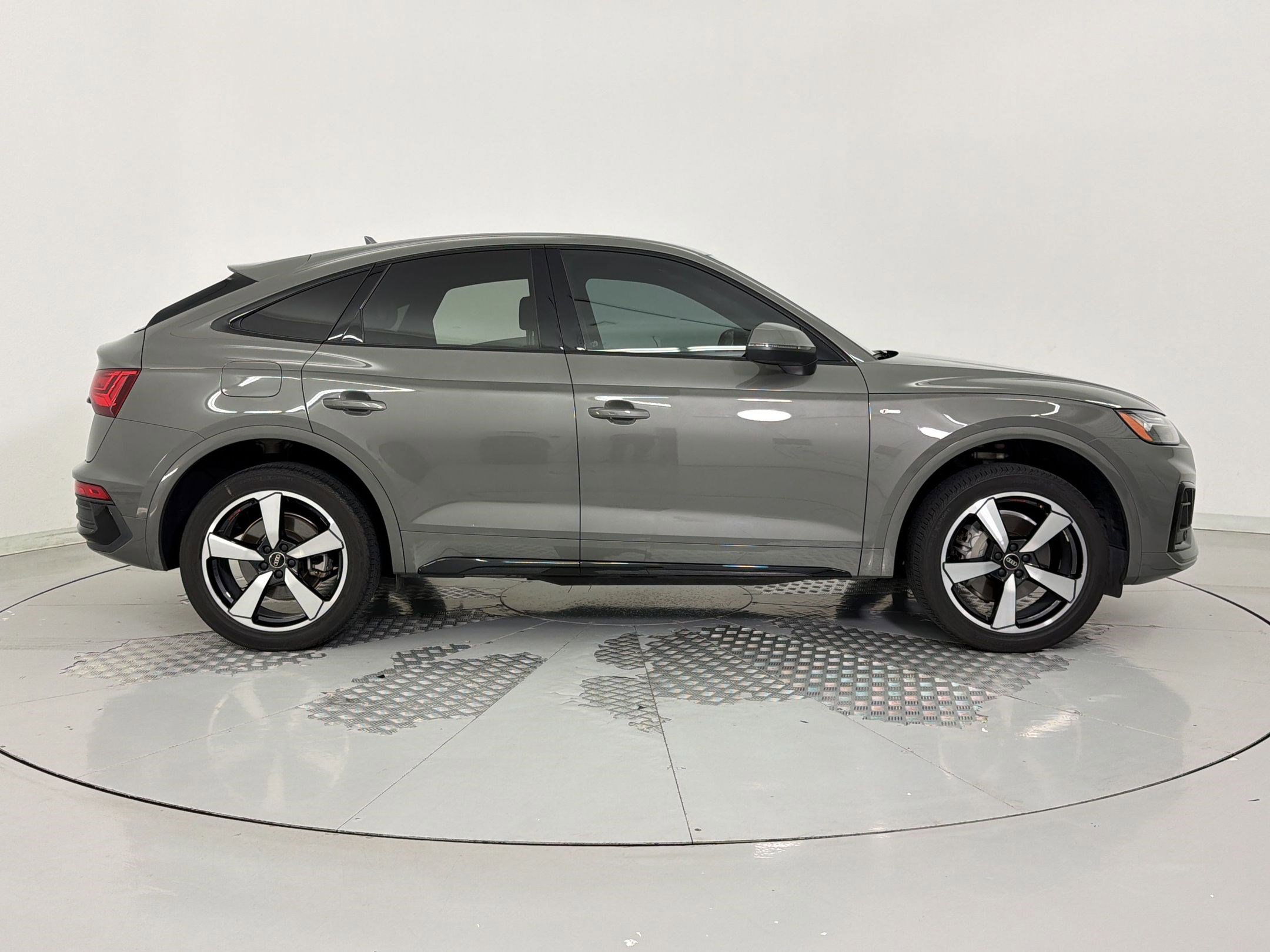 Certified 2023 Audi Q5 2.0T Premium Plus image 8