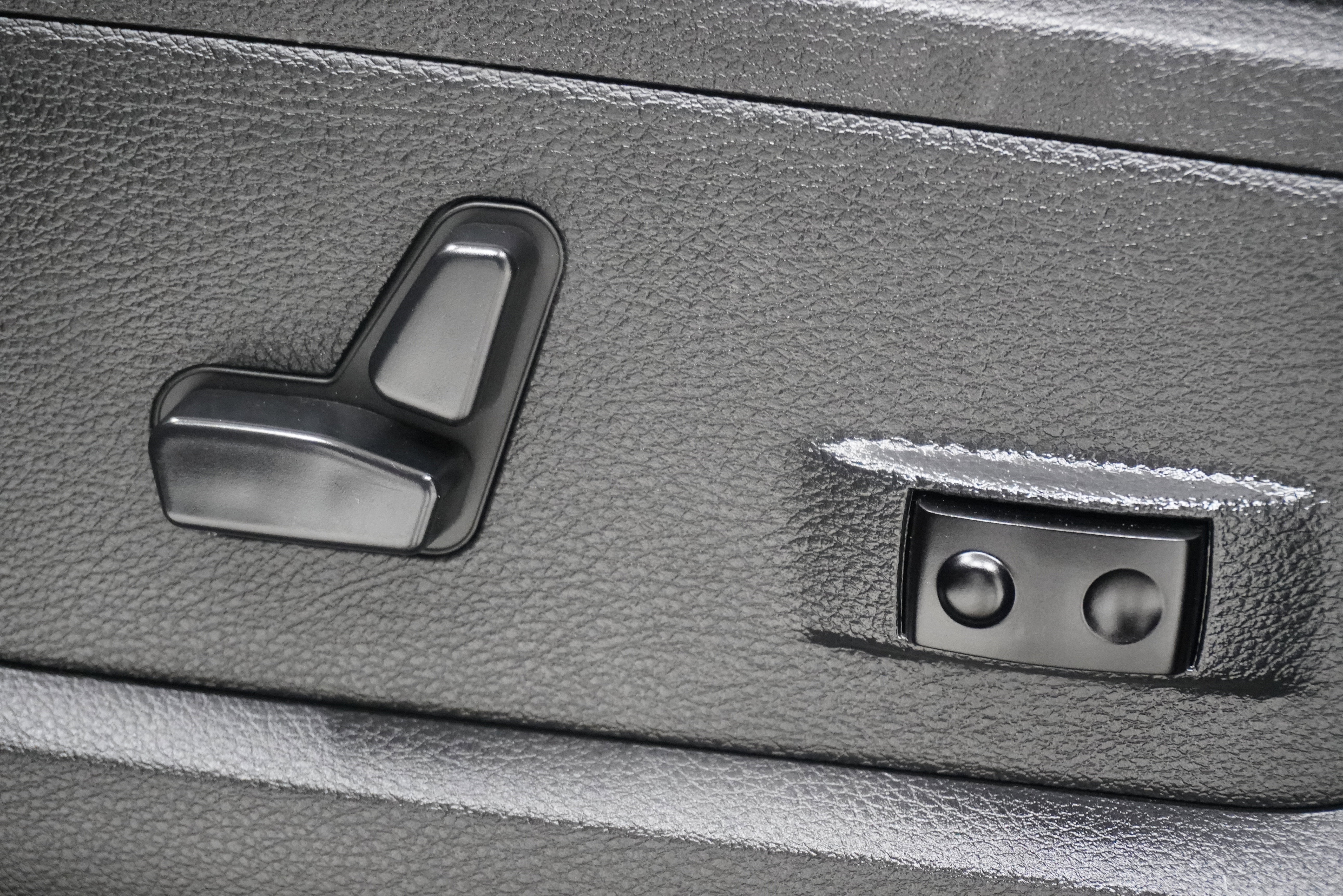 Used 2014 RAM 1500 Sport image 14