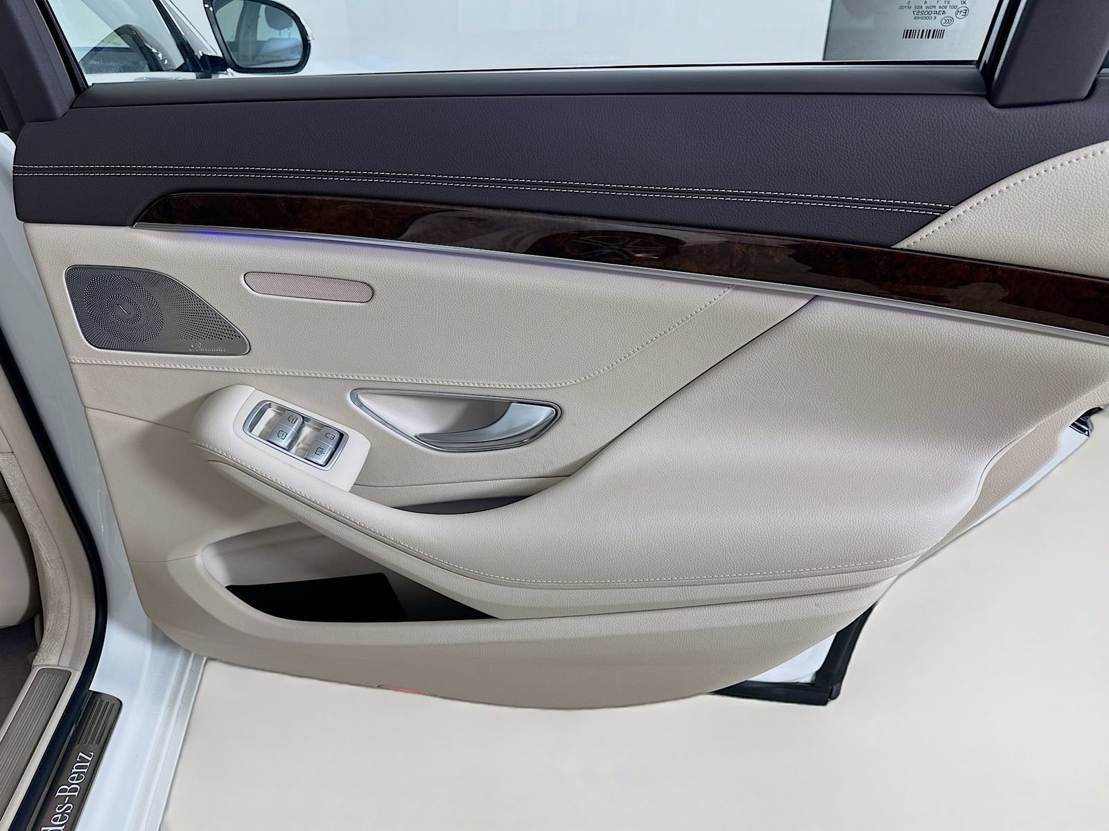 Used 2016 Mercedes-Benz S 550 4MATIC Sedan image 38
