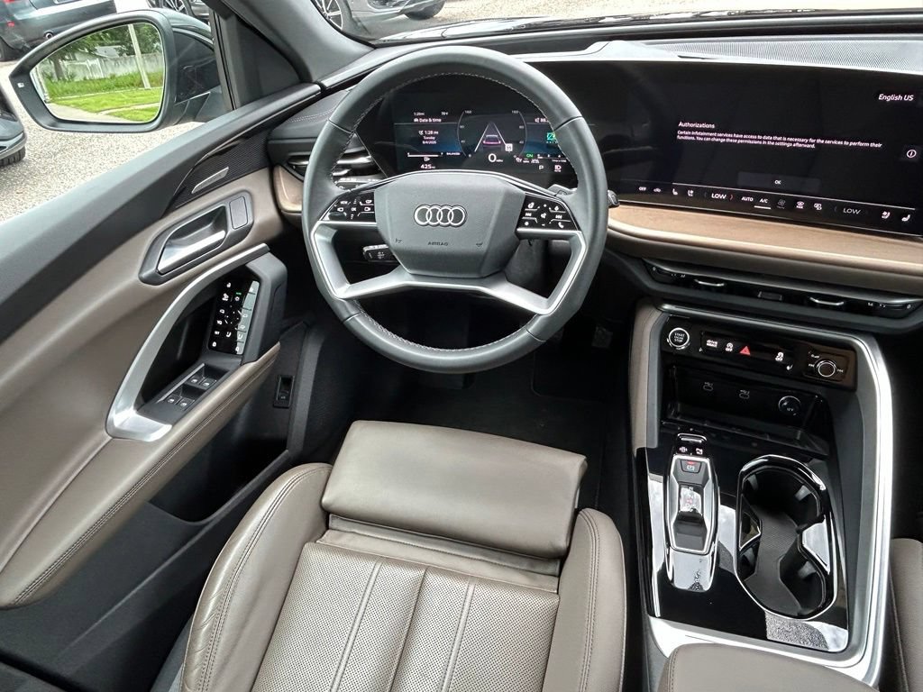 Used 2025 Audi Q5 Premium Plus AWD/4WD image 9