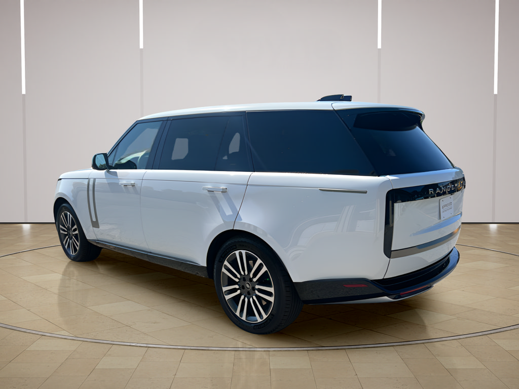 Used 2024 Land Rover Range Rover Long Wheelbase SE AWD/4WD image 3