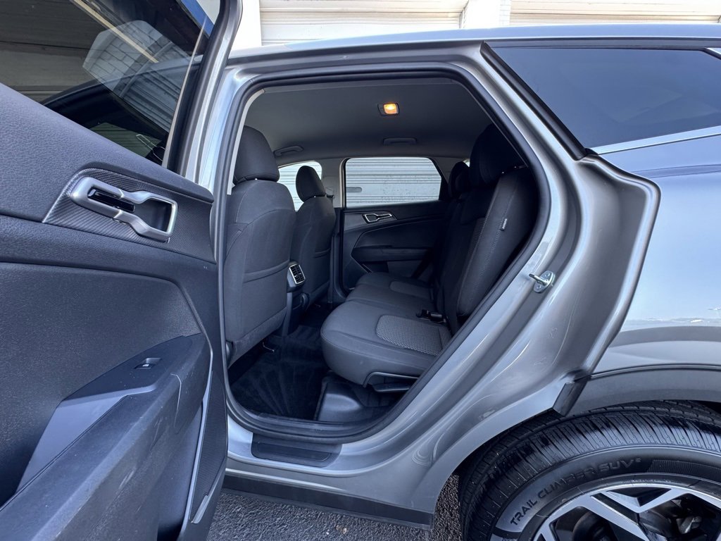 Used 2024 Kia Sportage LX image 13