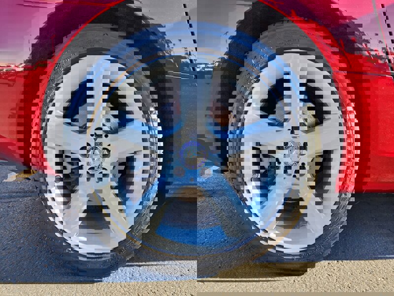 Used 2015 Mercedes-Benz SLK 250 w/ Premium Package image 30