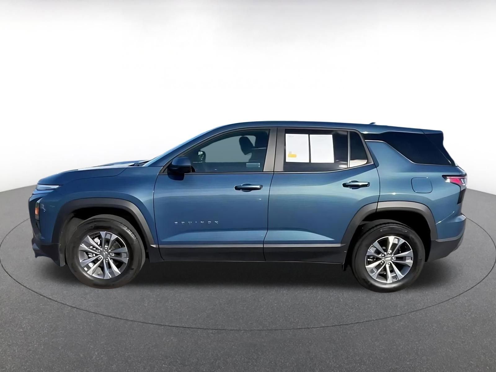 Used 2025 Chevrolet Equinox LT image 8