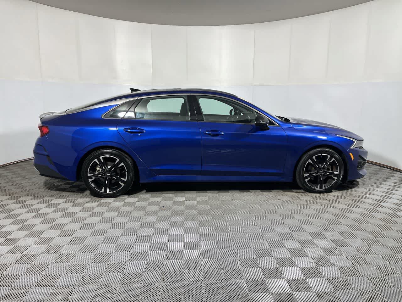 Used 2023 Kia K5 GT-Line AWD/4WD image 9