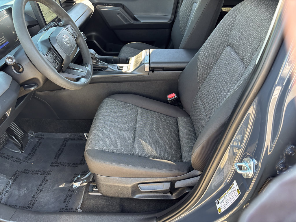 Certified 2026 Toyota RAV4 LE AWD/4WD image 15
