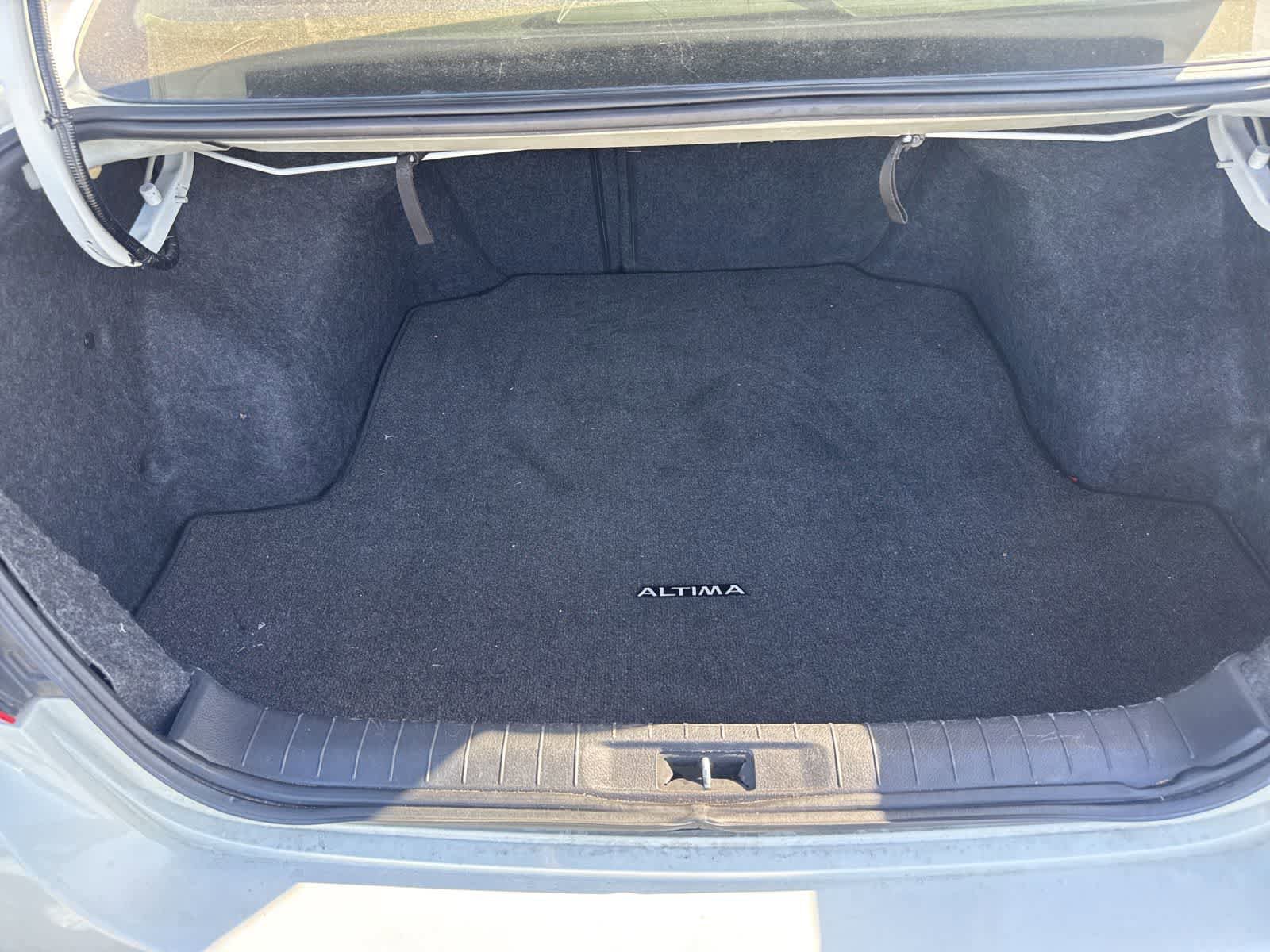 Used 2018 Nissan Altima 2.5 SV FWD image 16